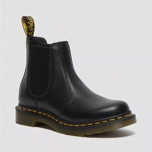 Dr. Martens 2976 Nappa Leather Chelsea Boots Womens 6